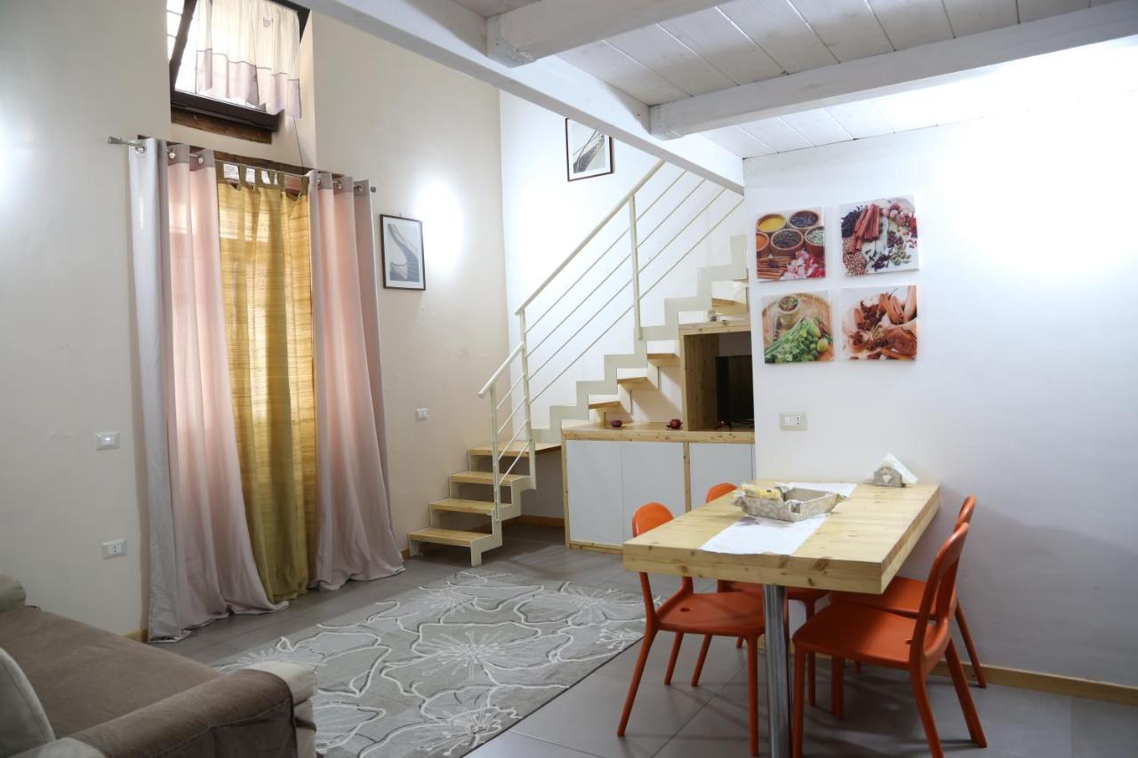 Appartamenti Laura Wi-Fi Curti Kültér fotó