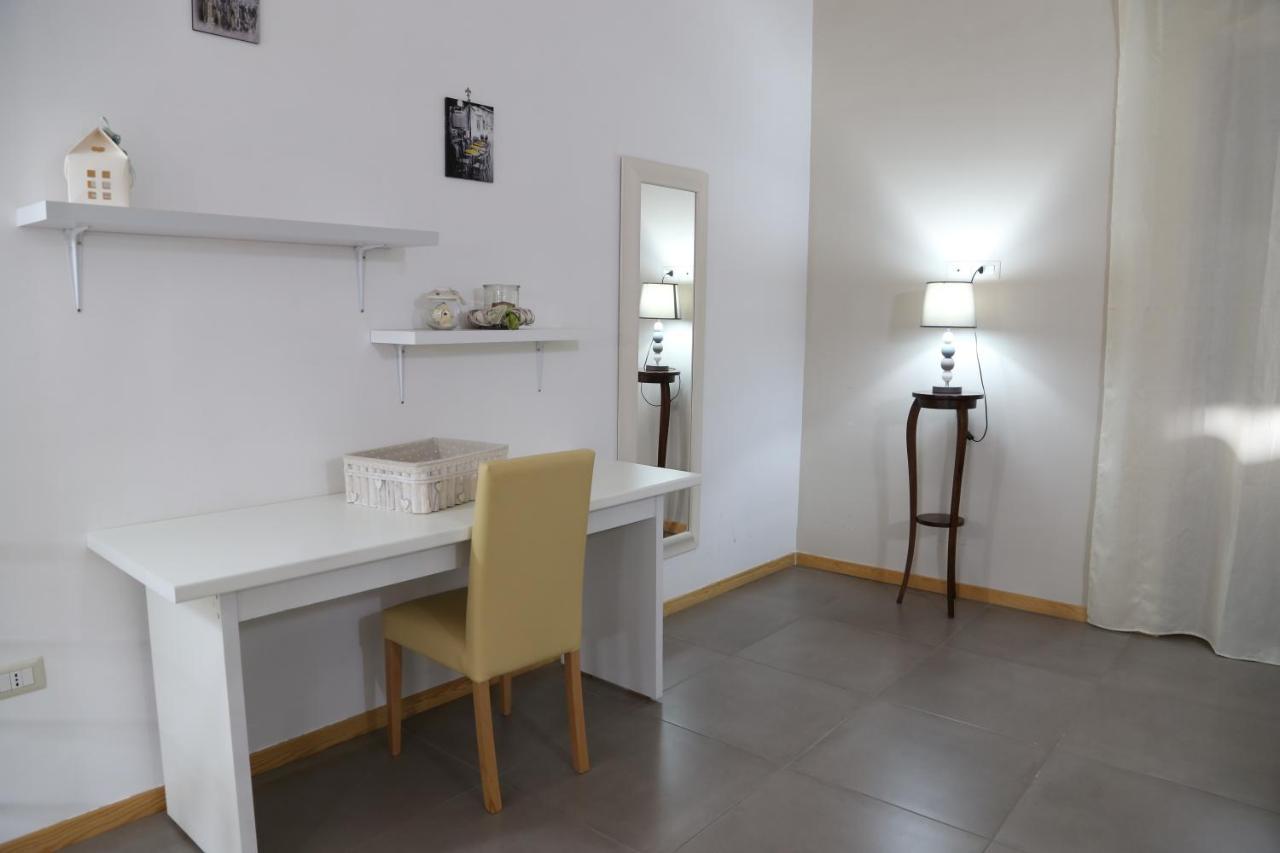 Appartamenti Laura Wi-Fi Curti Kültér fotó